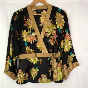 Spencer Jeremy Women's 100% Silk Flower Print on Black Wrap Blouse Size L